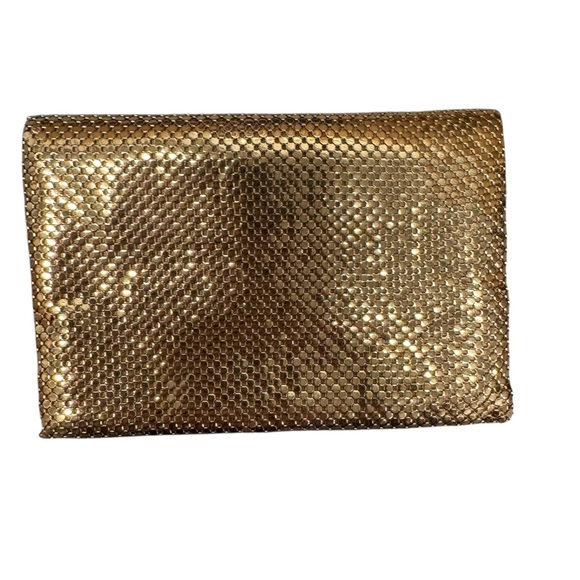 Vintage Whiting and Davis Gold Clutch Bag - Picture 2 of 6